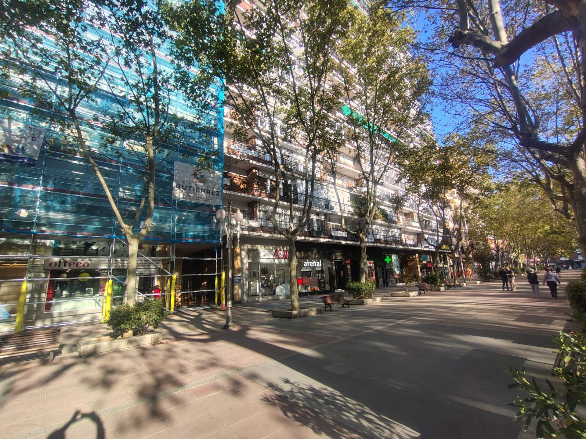 Piso en Venta: Oportunidad Única en el Paseo de Zorrilla, Edificio Las Mercedes
