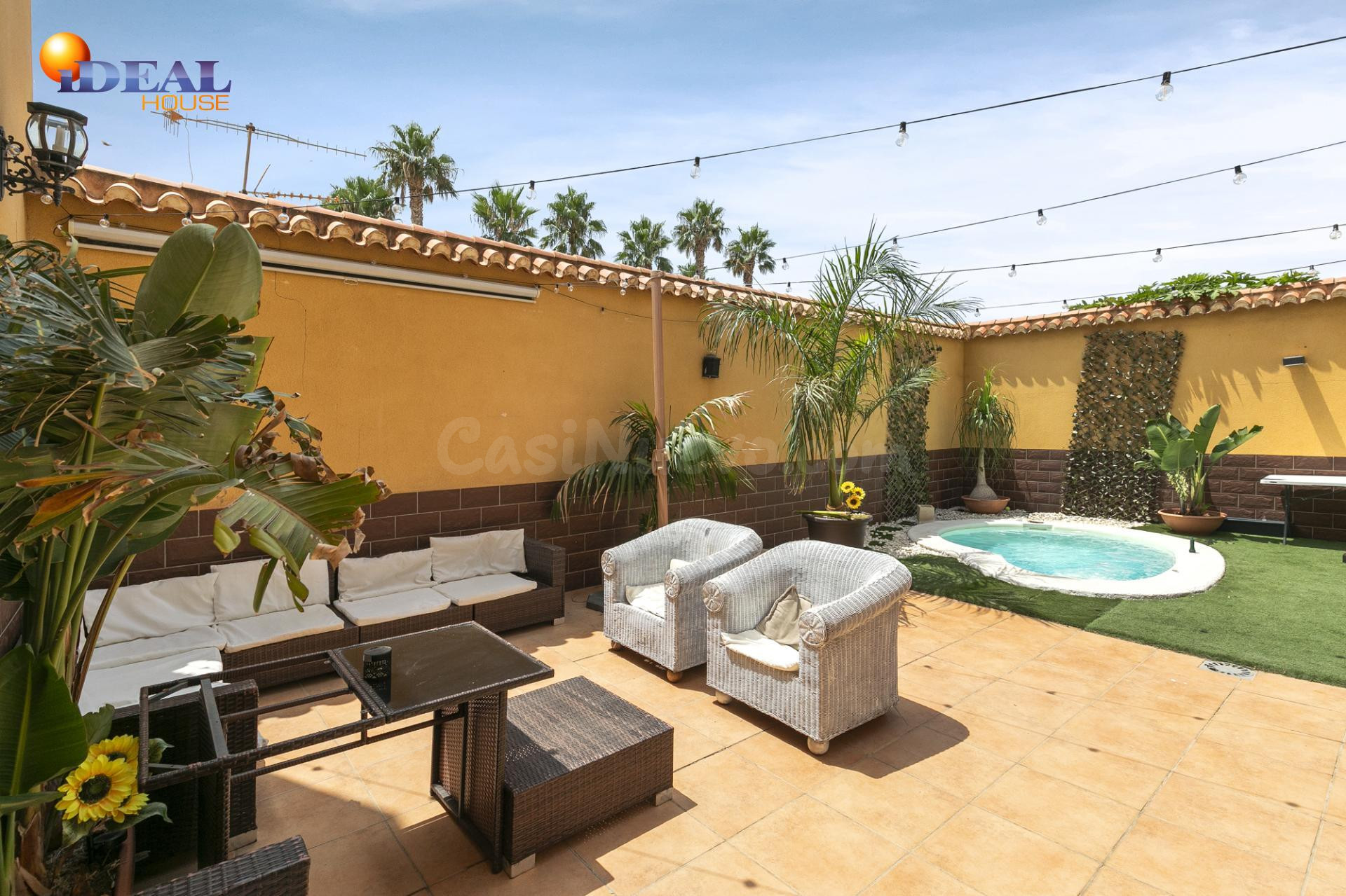 Espectacular casa con piscina a 15 minutos de la playa