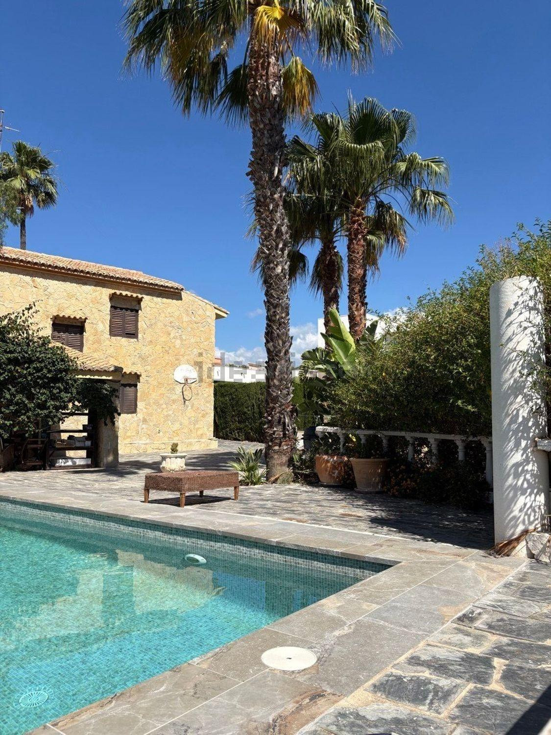 Casa 5 habitaciones 250m² en venta - Los Monasterios-Alfinac - foto 2