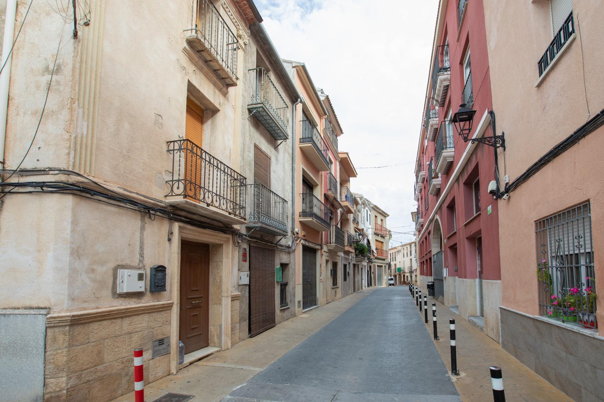 Céntrica Casa en Muro de Alcoy - Oportunidad Única