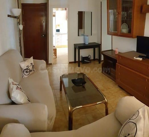 Alamillo La Cartuja. Excelente vivienda de 3 habitaciones  se vende.