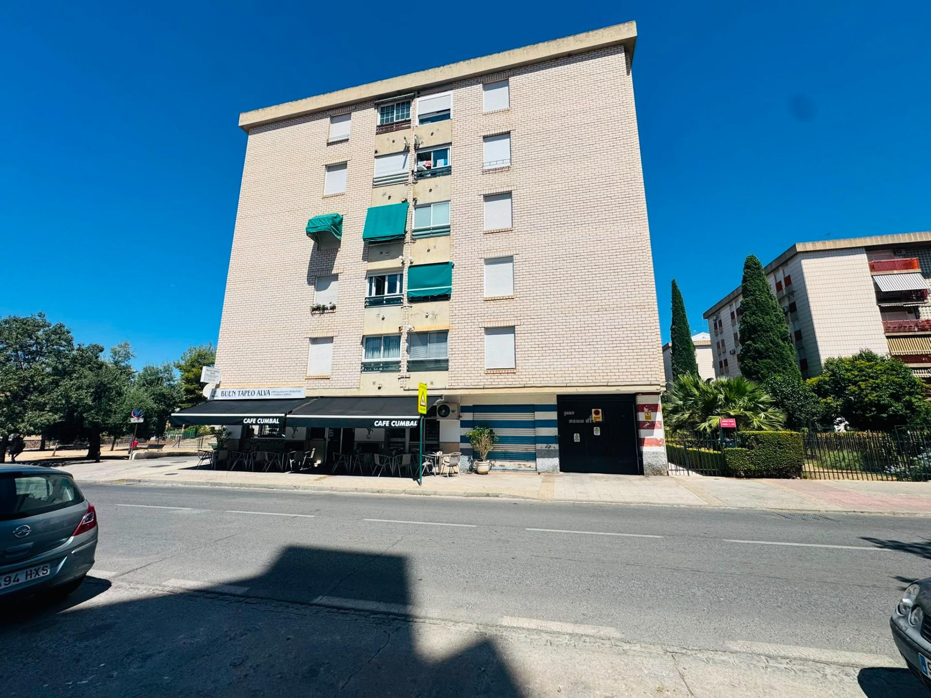 Garaje 15m² en venta - Camino bajo de huetor