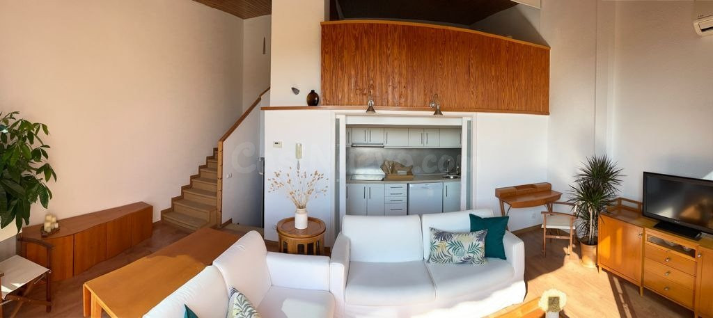 ALQUILER ATICO DUPLEX GAVA MAR - foto 3