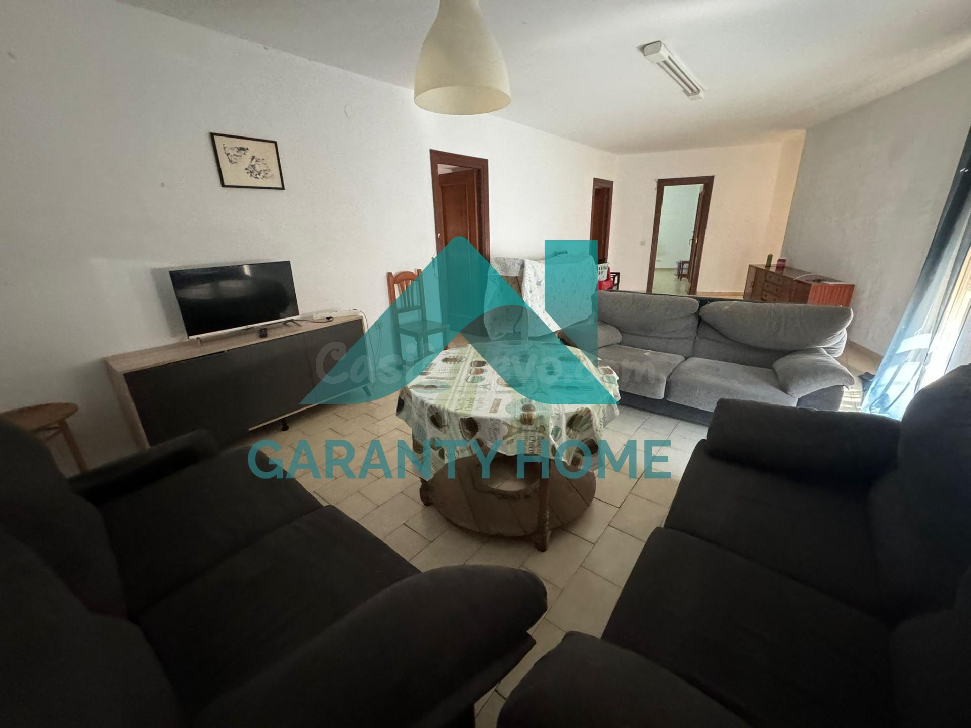 ¡ÚLTIMA HABITACIÓN DISPONIBLE!  ¡PISO AMPLIO PARA ESTUDIANTES EN ZONA COLÓN!