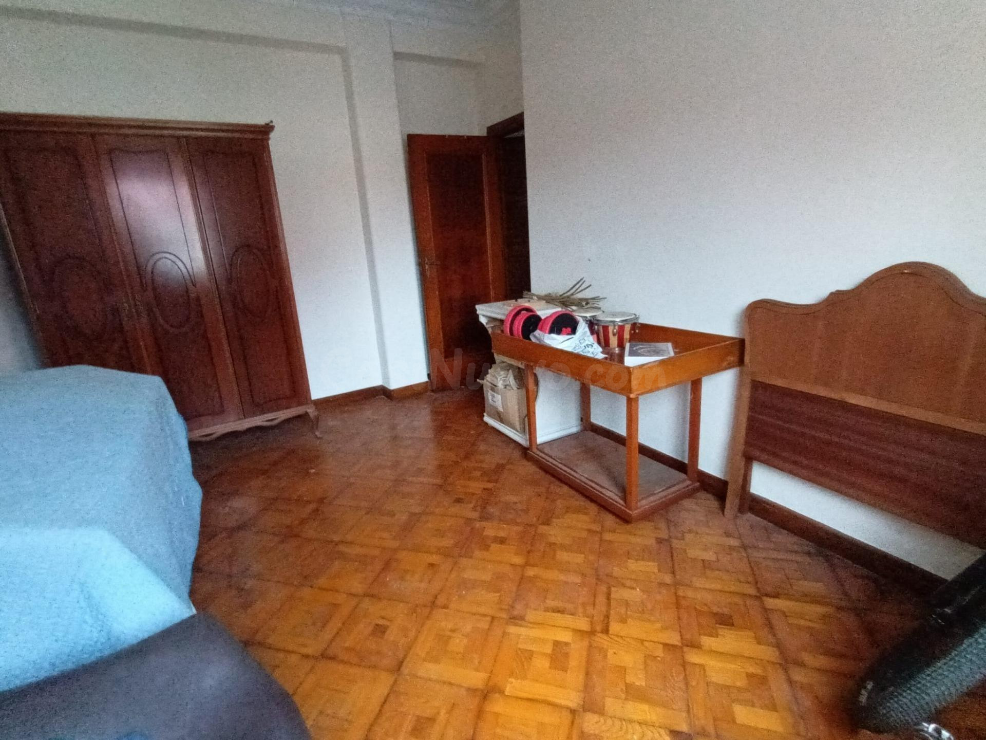 Casa en Teis con locales y vivienda para reformar - foto 2