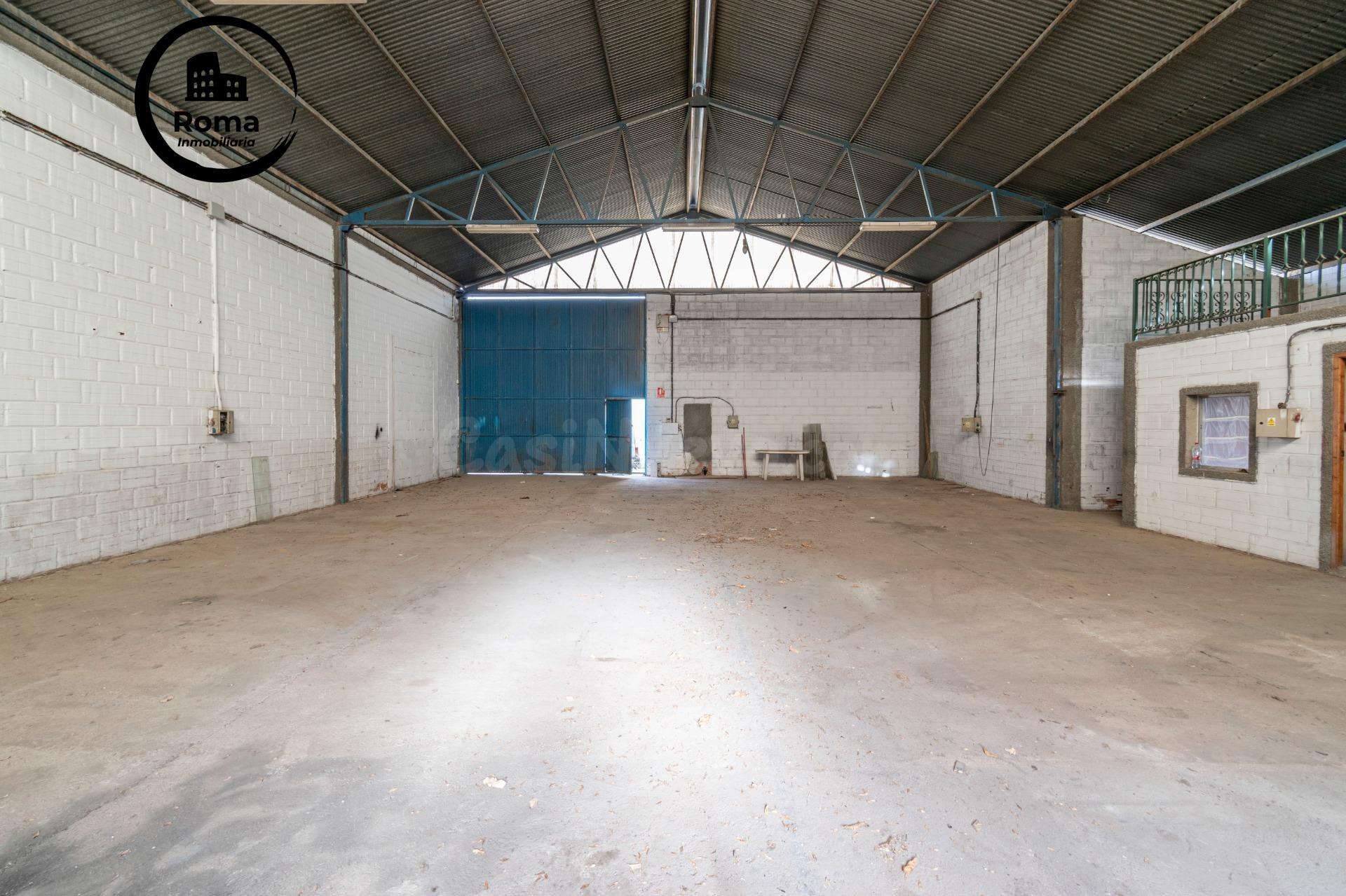 NAVE INDUSTRIAL DE 240M2 EN JUN-GRANADA