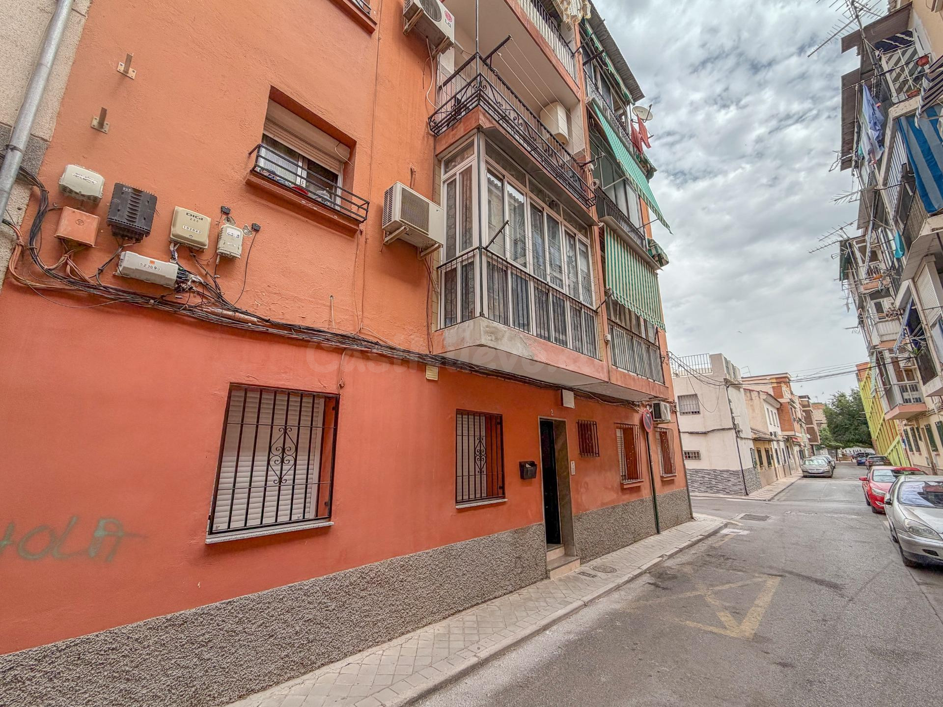 Piso de 2 dorm. reformado para entrar a vivir. - foto 4