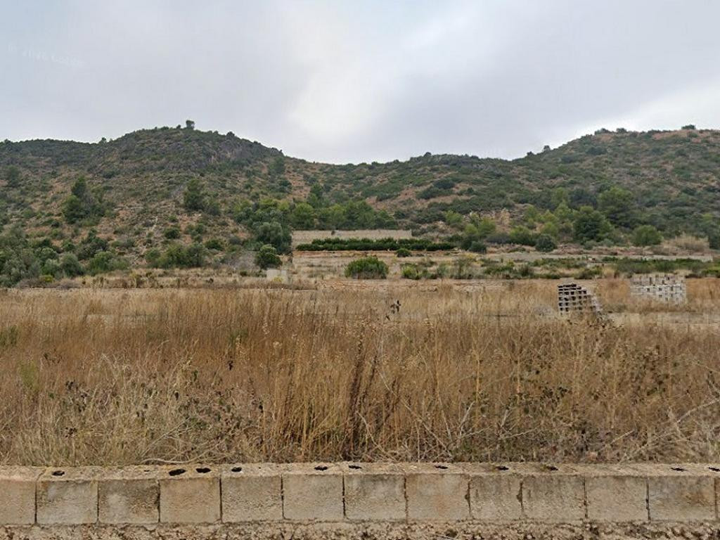 Terreno de 220.000 m2 en Oliva