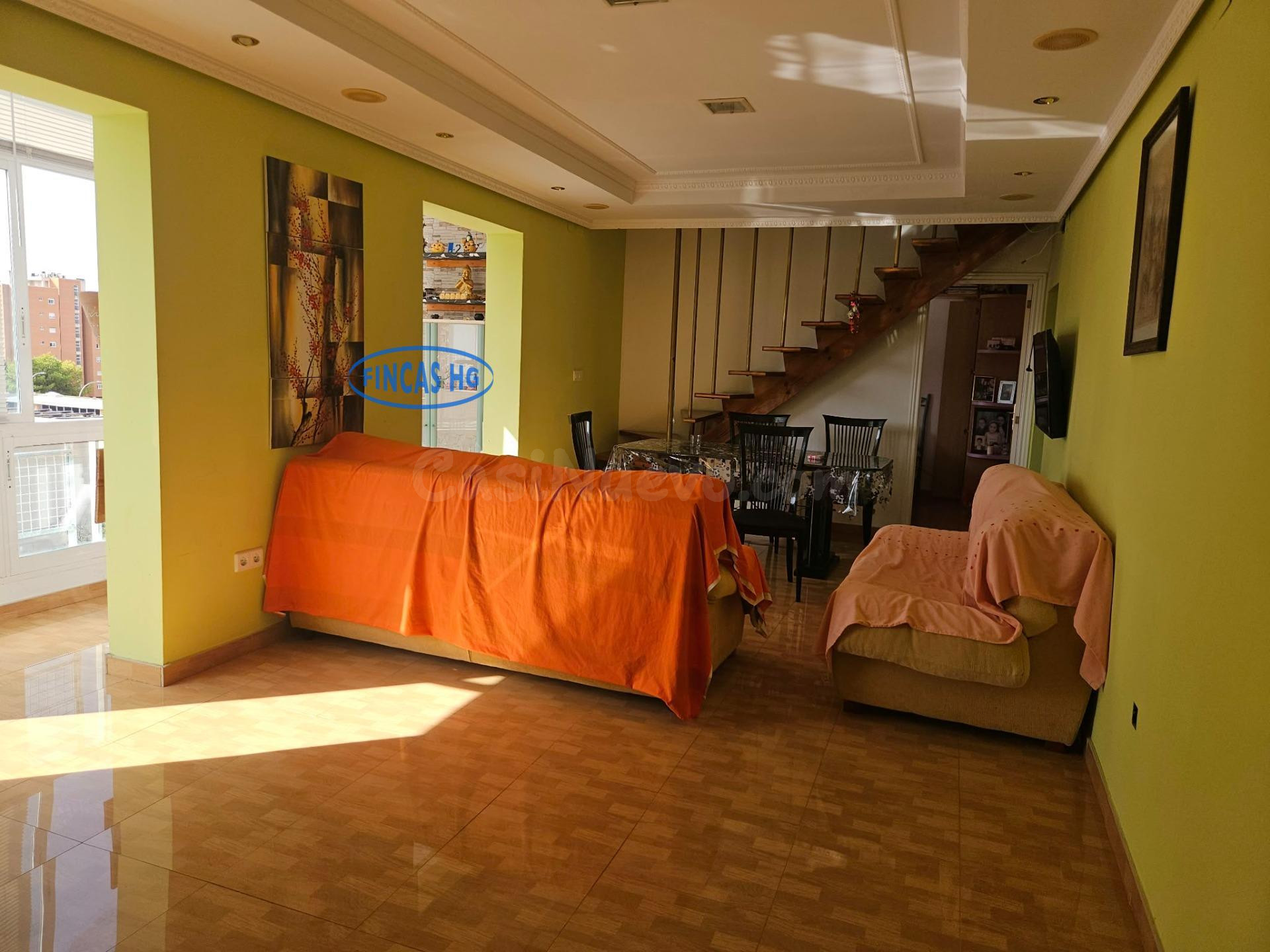 Vivienda dúplex reformada en Virgen del Remedio