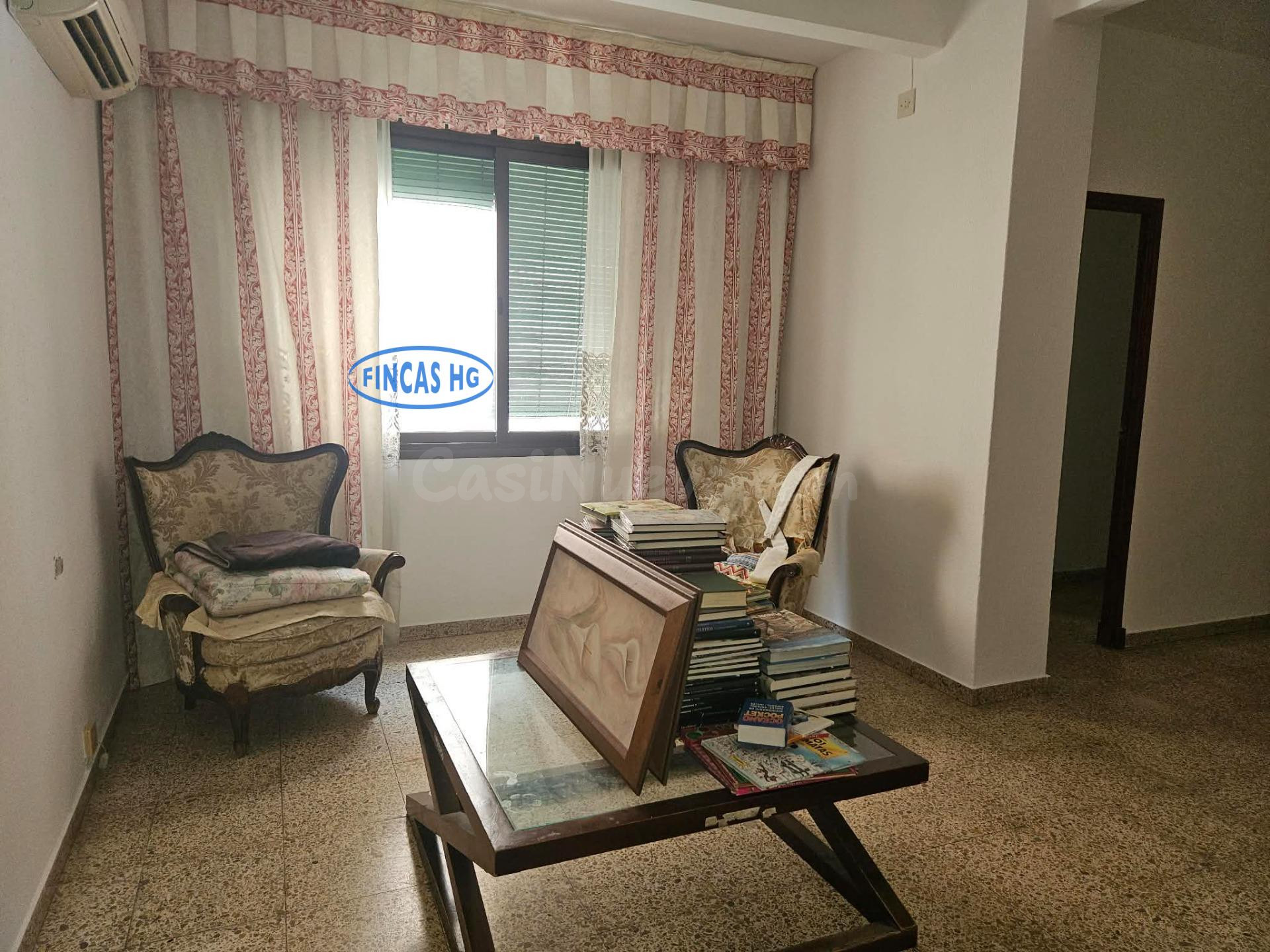 Amplia vivienda de 159 m2 con cinco dormitorios – Los Ángeles / límite San Blas