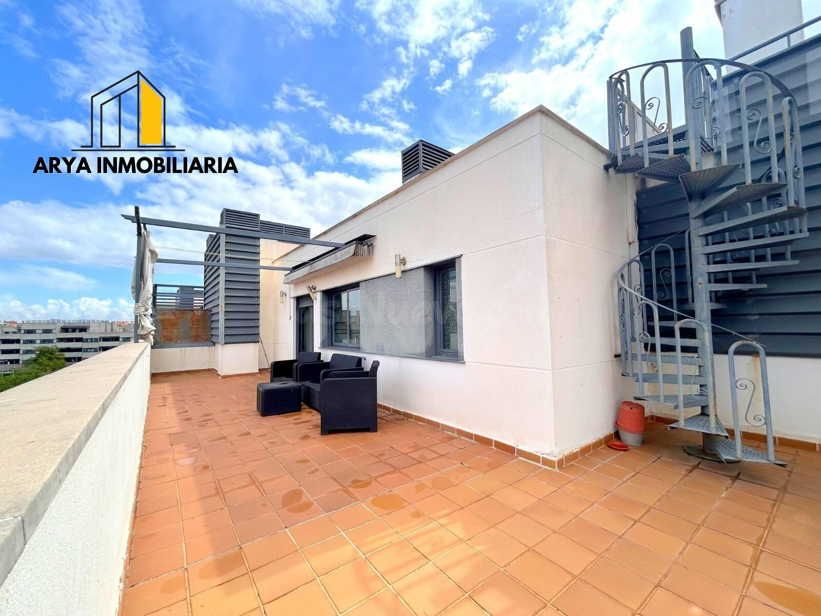 Espectacular Ático en Torrejon de Ardoz con Amplia Terraza y - foto 4
