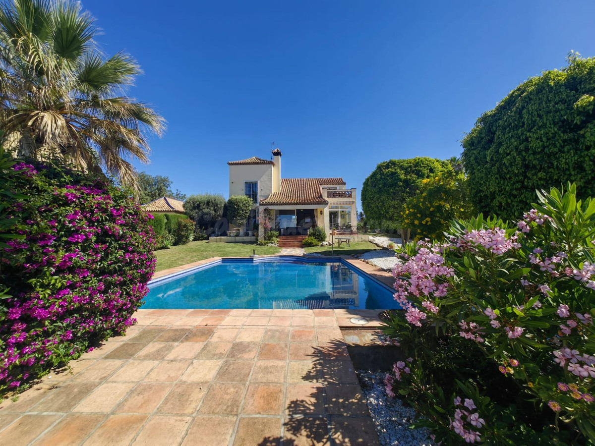 Chalet 3 habitaciones 289m² en venta - Costa Del Sol