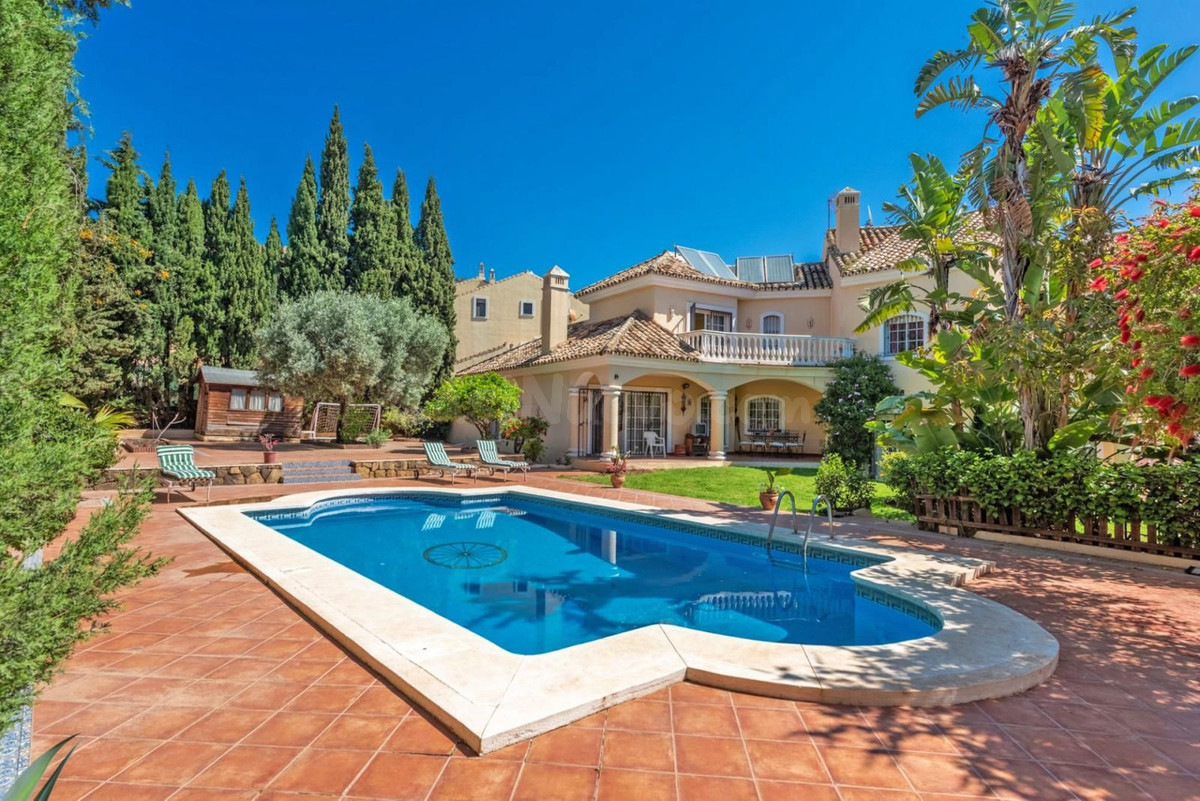 Chalet 8 habitaciones 430m² en venta - Marbella