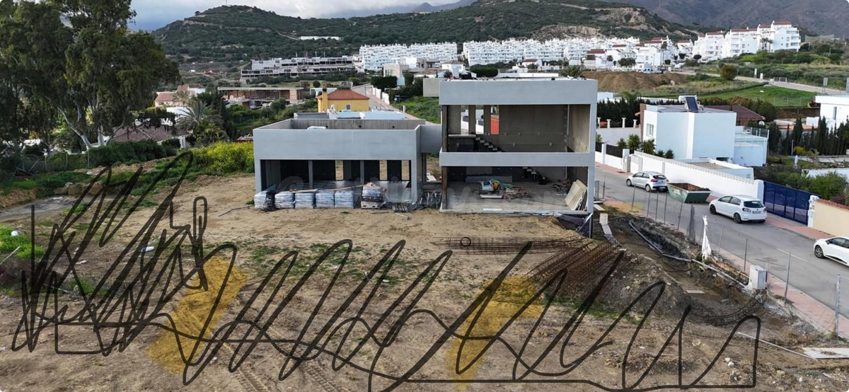 Terreno con vistas al mar en Estepona Oeste para construir