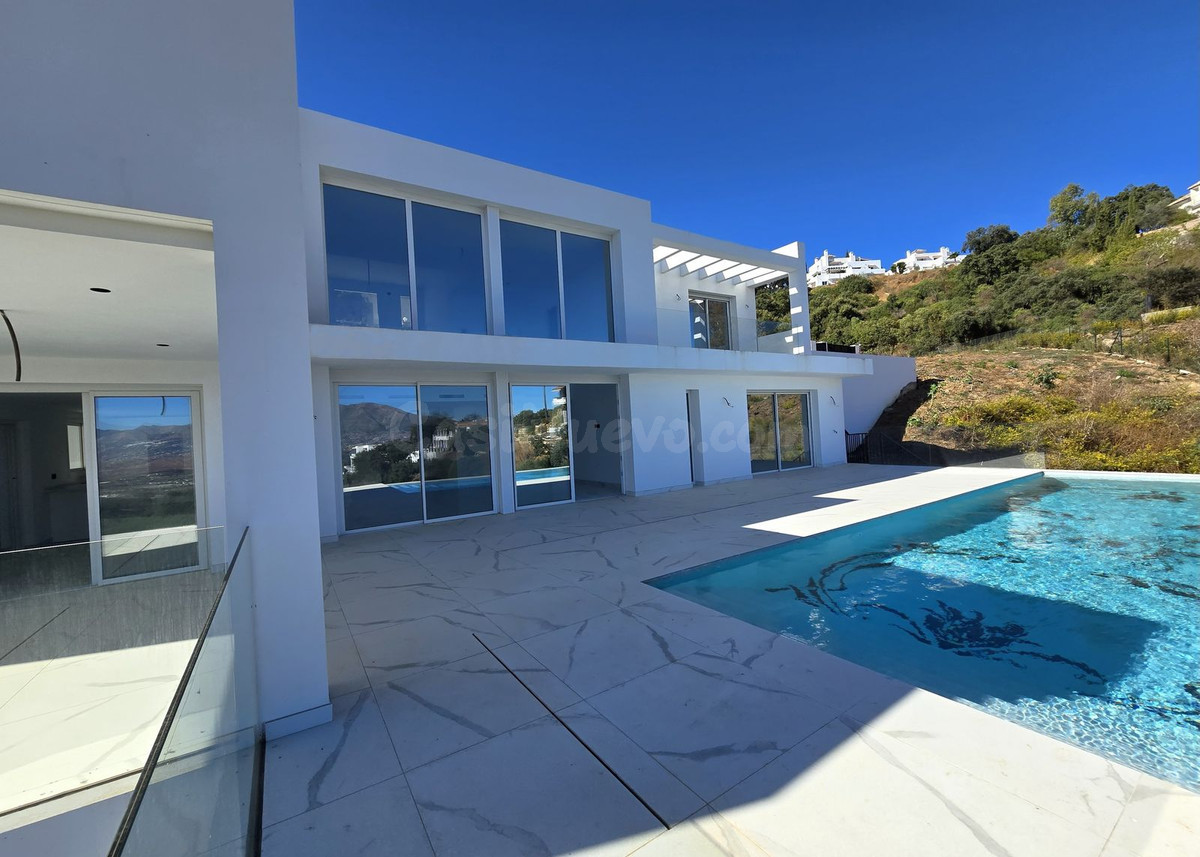 Chalet 4 habitaciones 297m² en venta - Marbella