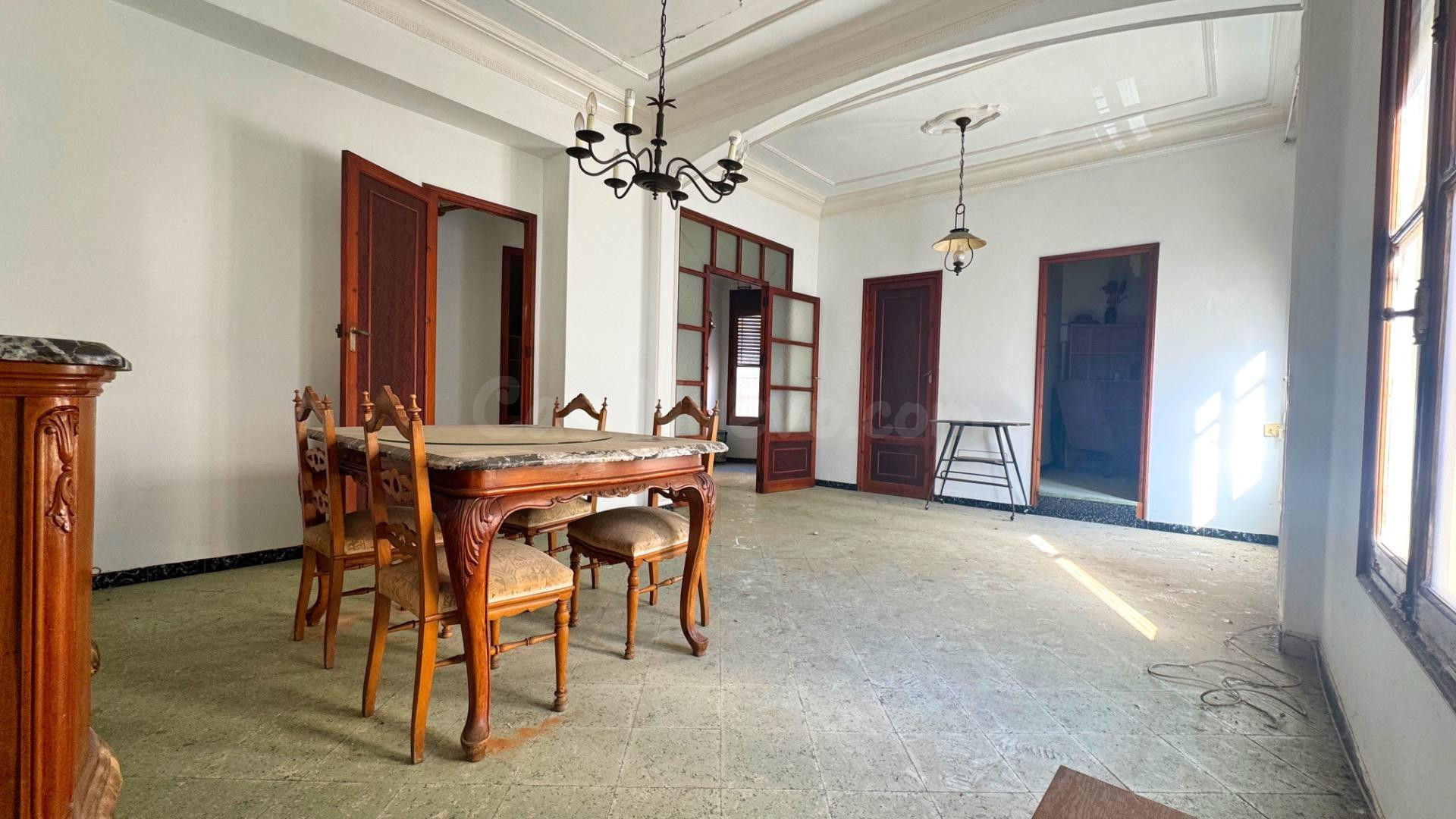 Casa de Pueblo 6 habitaciones 508m² en venta - Centro urbano - foto 2