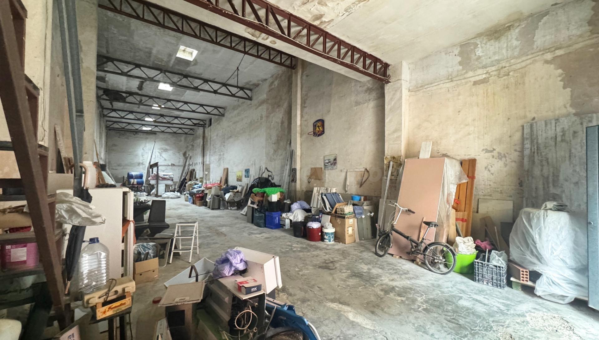 Almacén 265m² en venta - Centro urbano 4 - foto 5