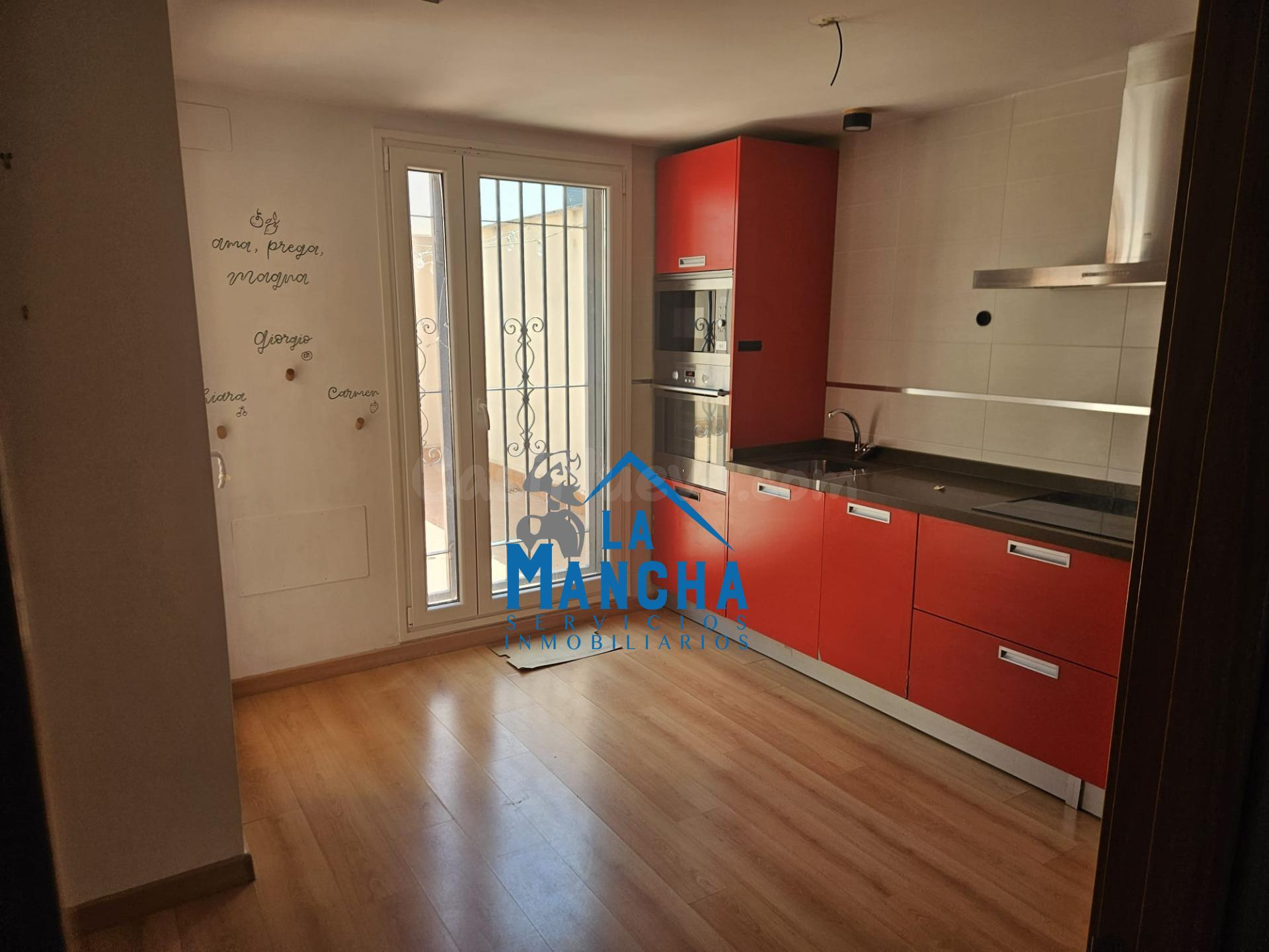 INMOBILIARIA LA MANCHA VENDE ADOSADO EN BARRIO MEDICINA. - foto 4