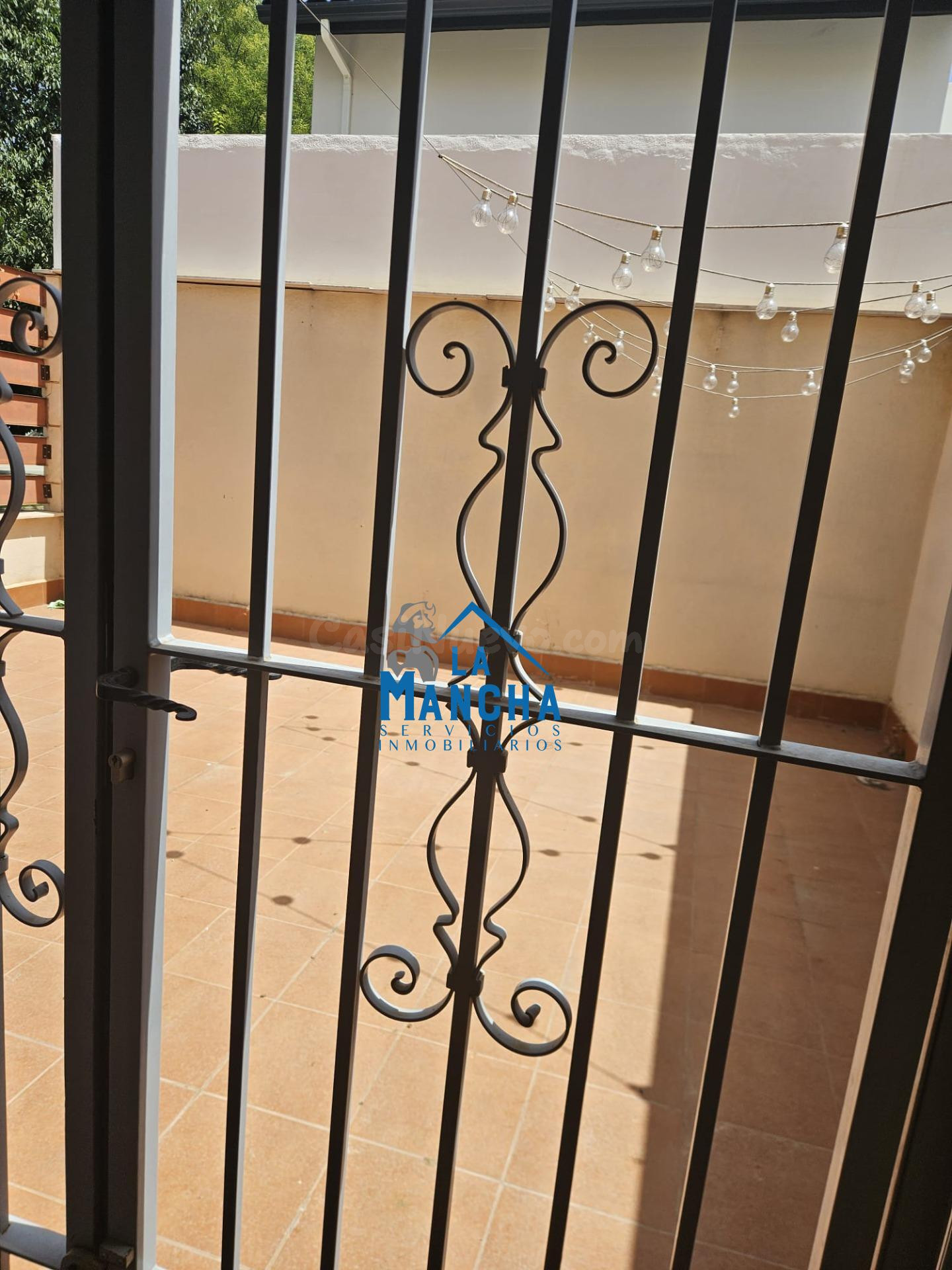 INMOBILIARIA LA MANCHA VENDE ADOSADO EN BARRIO MEDICINA. - foto 5