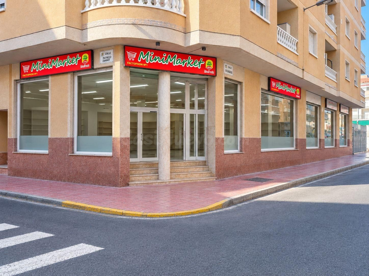 Negocio 496m² en venta - Playa del Cura