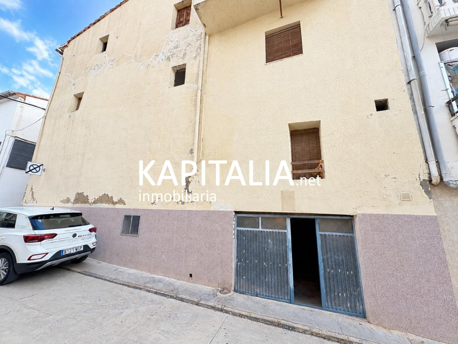 BONITA CASA A LA VENTA CON GARAJE EN BOLBAITE - foto 2