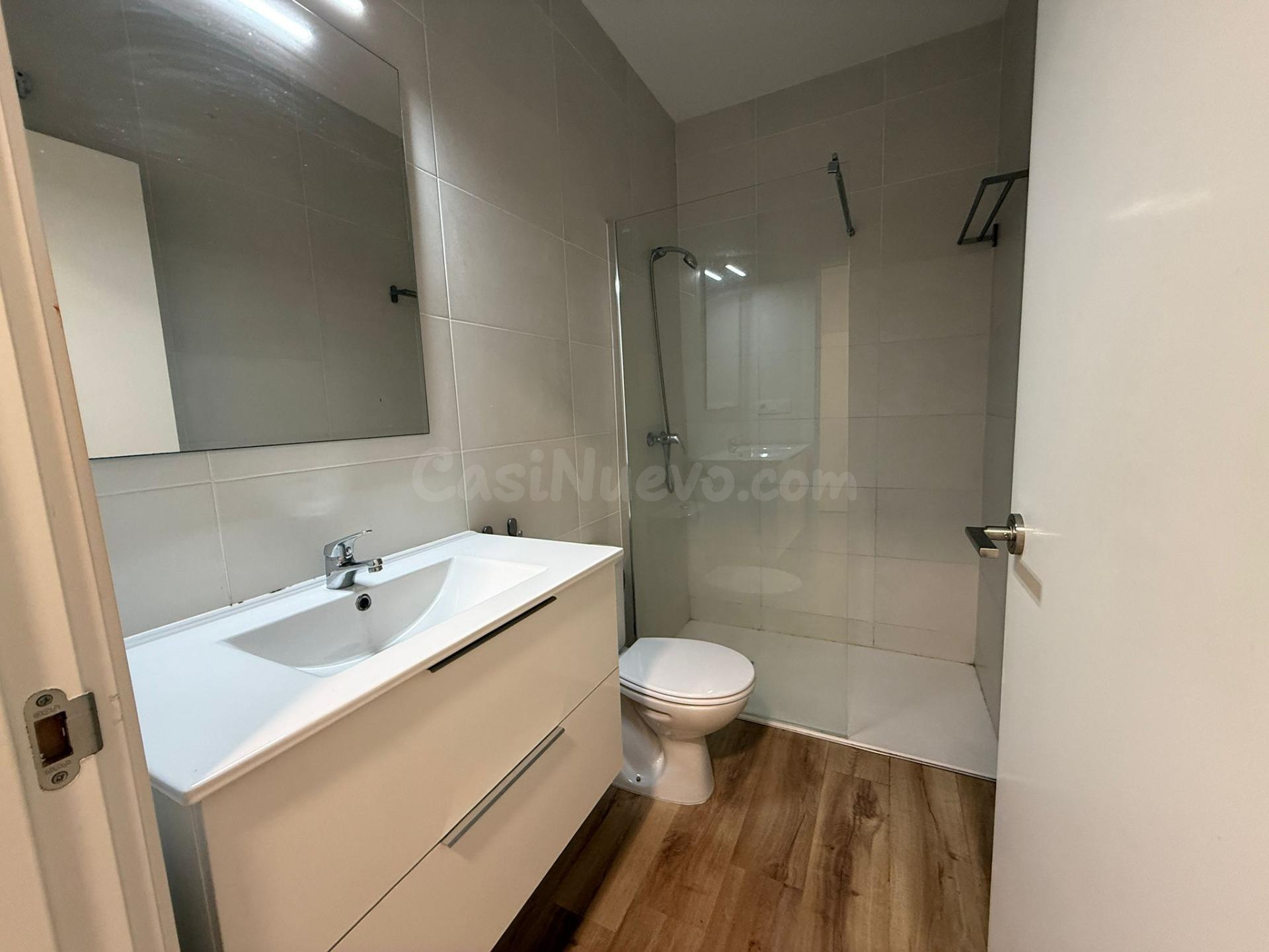 LOCAL COMERCIAL REFORMADO JUNTO AL PARQUE DEL TOSSAL – ZONA  - foto 5