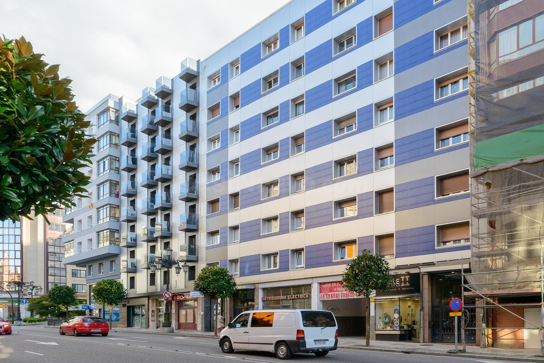 LUZ, CUATRO habitaciones ,TERRAZA Y TRASTERO EN UNA DE LAS MEJORES ZONAS DE OVIEDO