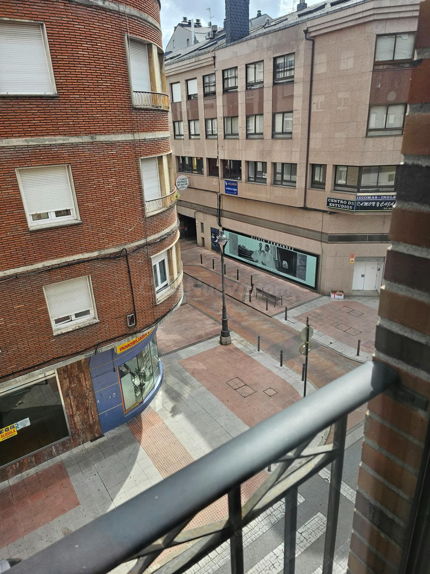 Espacioso Piso en el Corazón de Ponferrada por €156,000 - foto 4