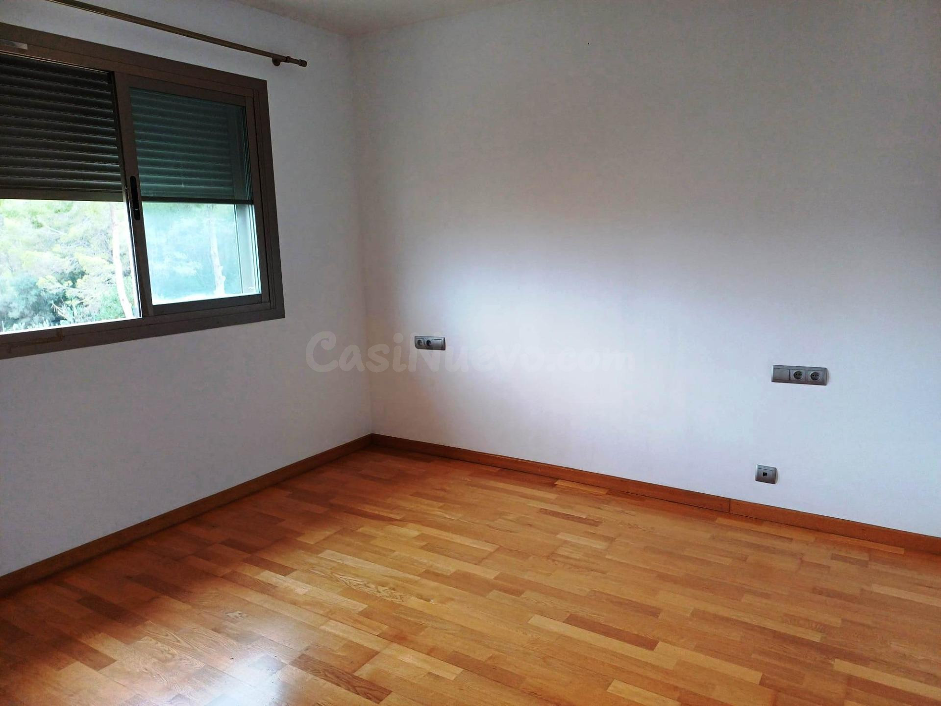 ÁTICO DE 3 habitaciones CON TERRAZA EN PLANTA Y SOLÁRIUM (Pa - foto 5