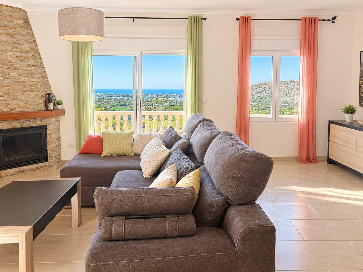Chalet independiente en La Sella con vistas al mar - foto 4