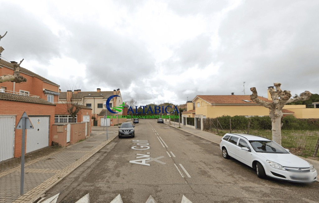 Casa-Chalet en Venta en Simancas Valladolid