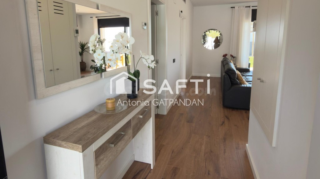 Exclusiva, diseño y confort en una sola planta - foto 3