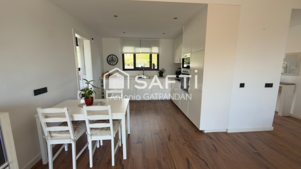 Exclusiva, diseño y confort en una sola planta - foto 4