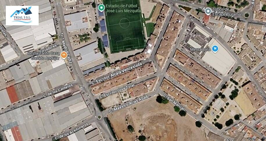 Venta de Local en Andújar (Jaén) - foto 2