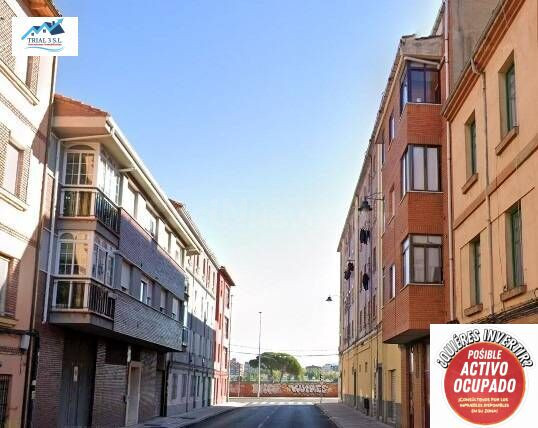 Venta de piso en Armunia - Leon