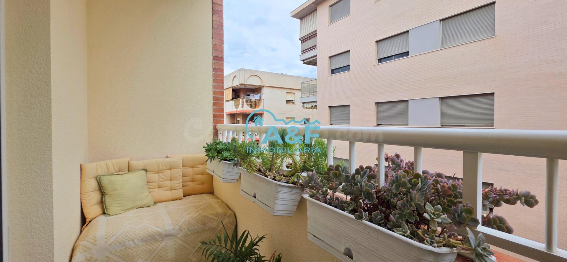 ¡Apartamento en venta en Oropesa del Mar, a pocos metros del mar!