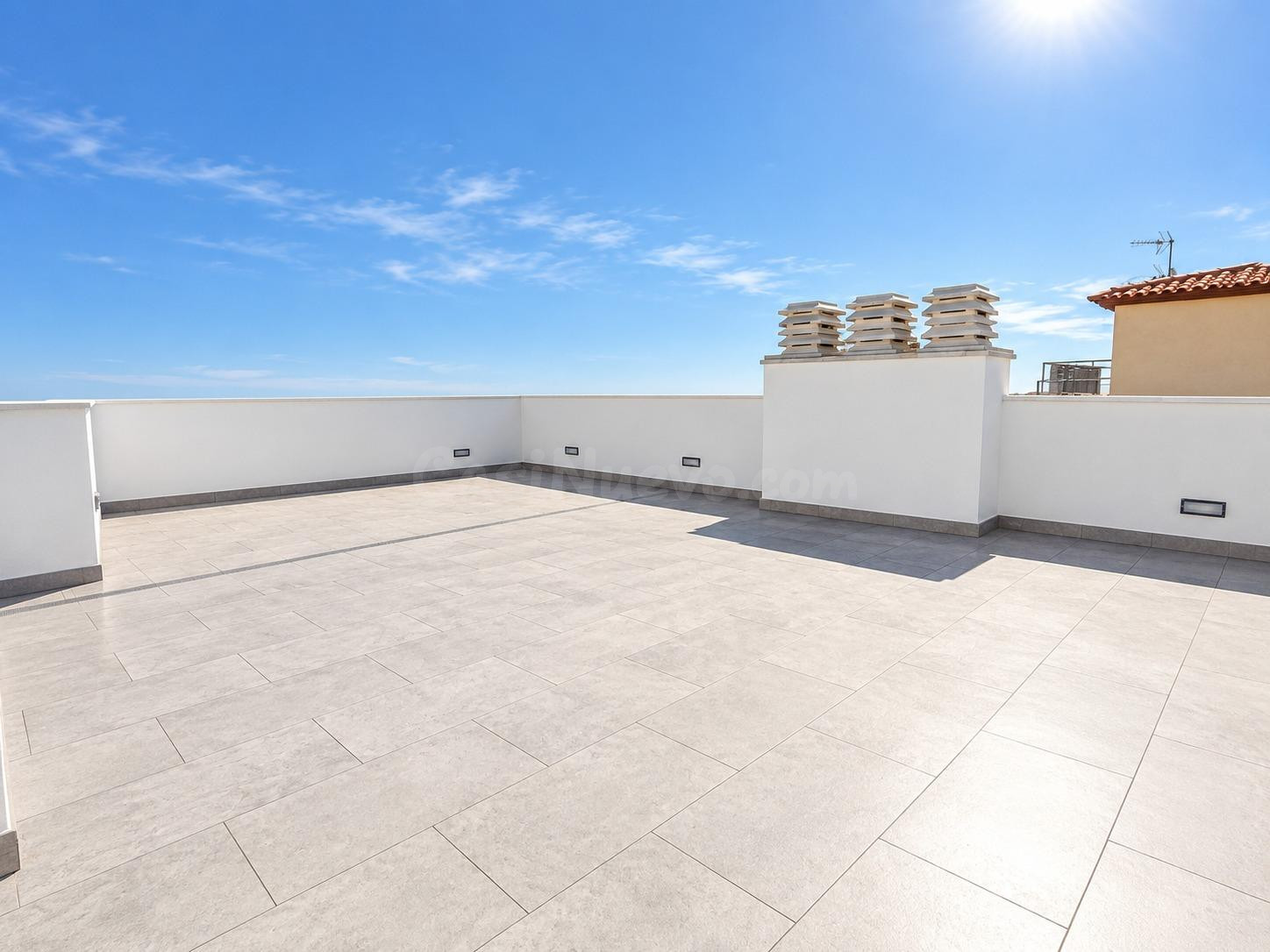 CASA EN VENTA A ESTRENAR EN SANT PERE DE RIBES – LES ROQUETES, TOCANDO VILANOVA I LA GELTRÚ