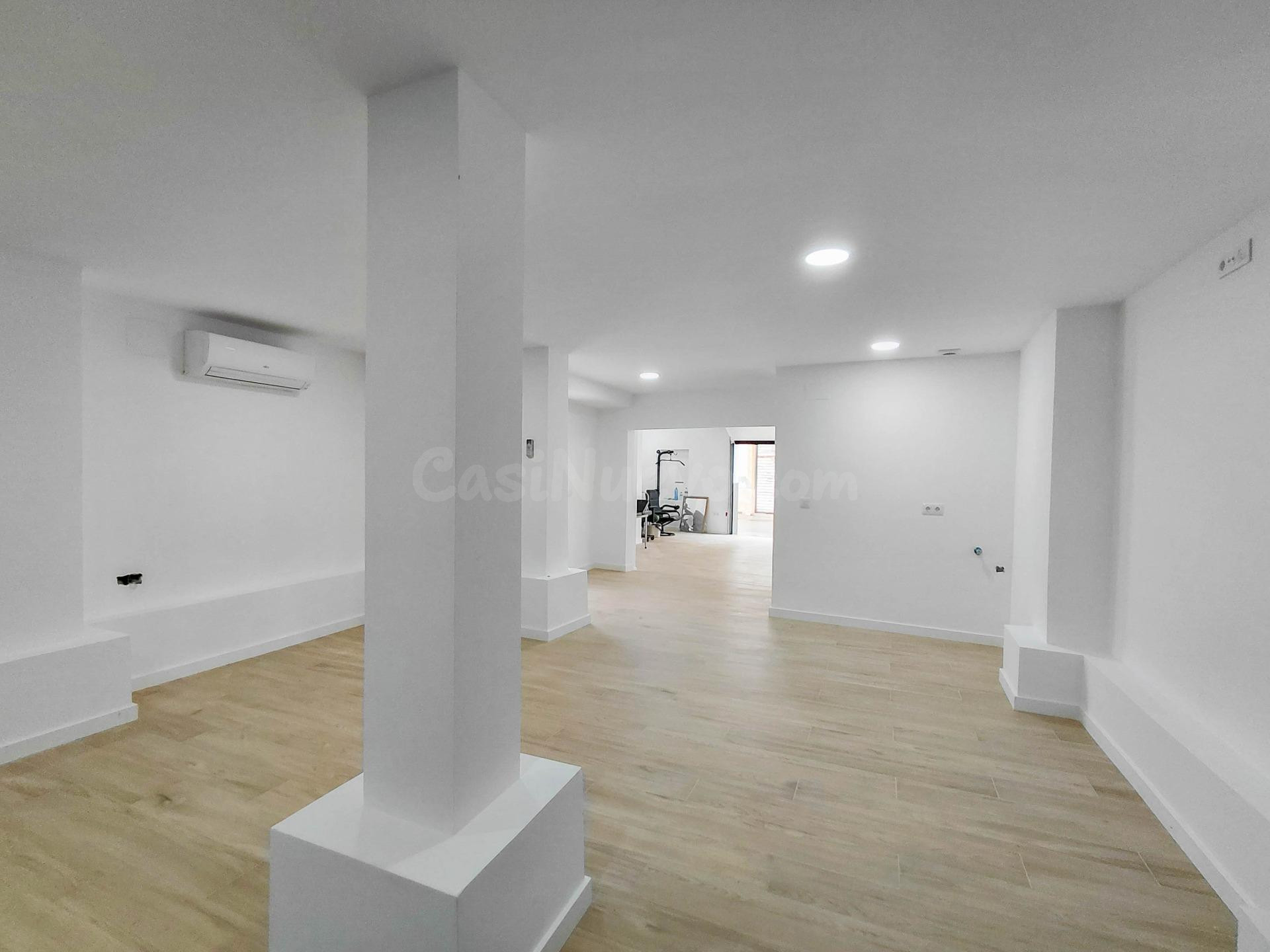 CASA EN VENTA A ESTRENAR EN SANT PERE DE RIBES – LES ROQUETE - foto 2