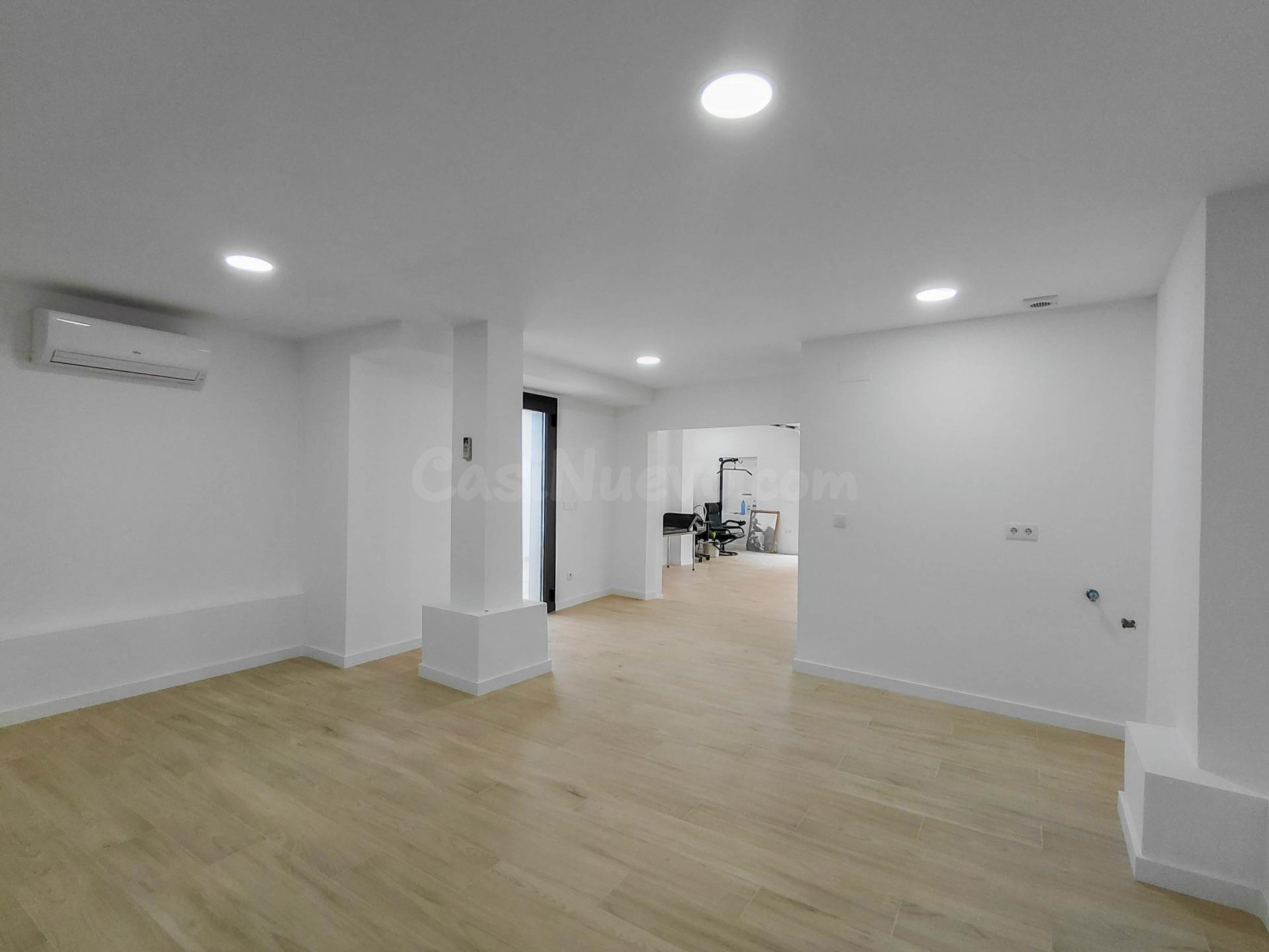 CASA EN VENTA A ESTRENAR EN SANT PERE DE RIBES – LES ROQUETE - foto 3