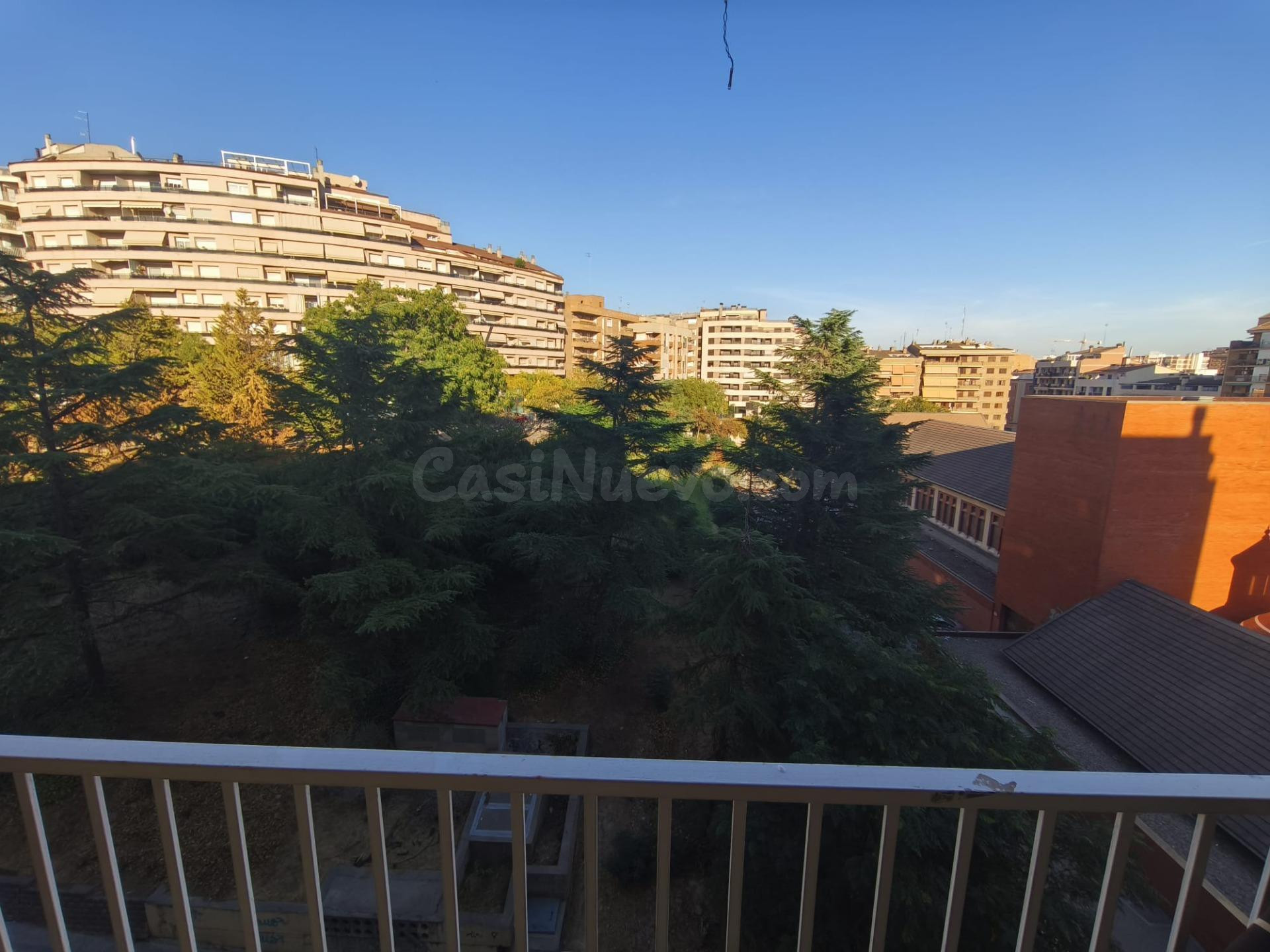 AMPLIO PISO DE 4 habitaciones CON EXCELENTES VISTAS EN ROCA LABRADOR