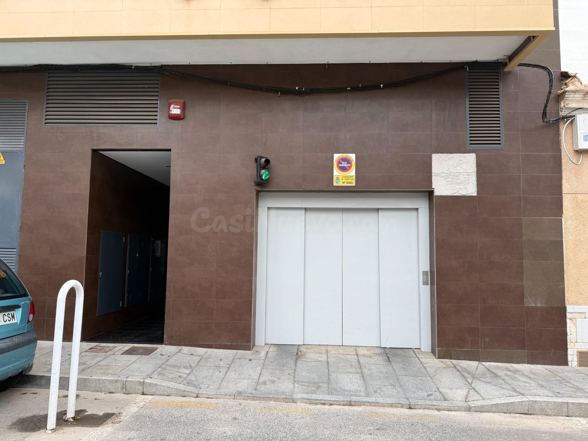 OPORTUNIDAD DE INVERSIÓN – 3 PLAZAS DE GARAJE EN EL CENTRO DE TORREVIEJA, A 500 M DEL PUERTO!!!!