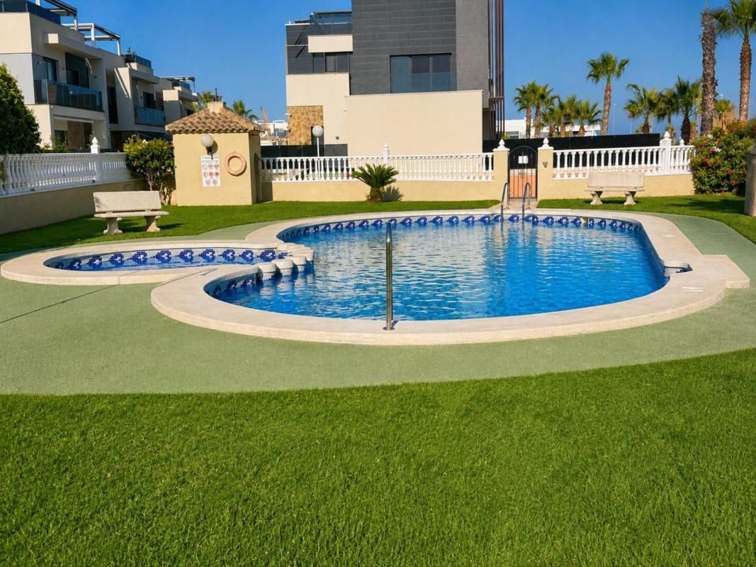 Bungalow 1 habitación 88m² en venta - Lomas de Cabo Roig
