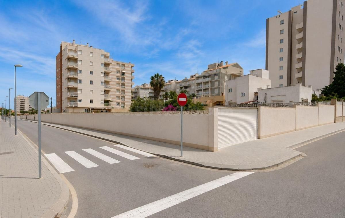 Parcela en venta - Parque las naciones