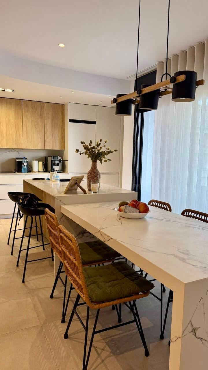 APARTAMENTO MODERNO CON TERRAZA PRIVADA DE 95 m2, JACUZZI Y  - foto 5