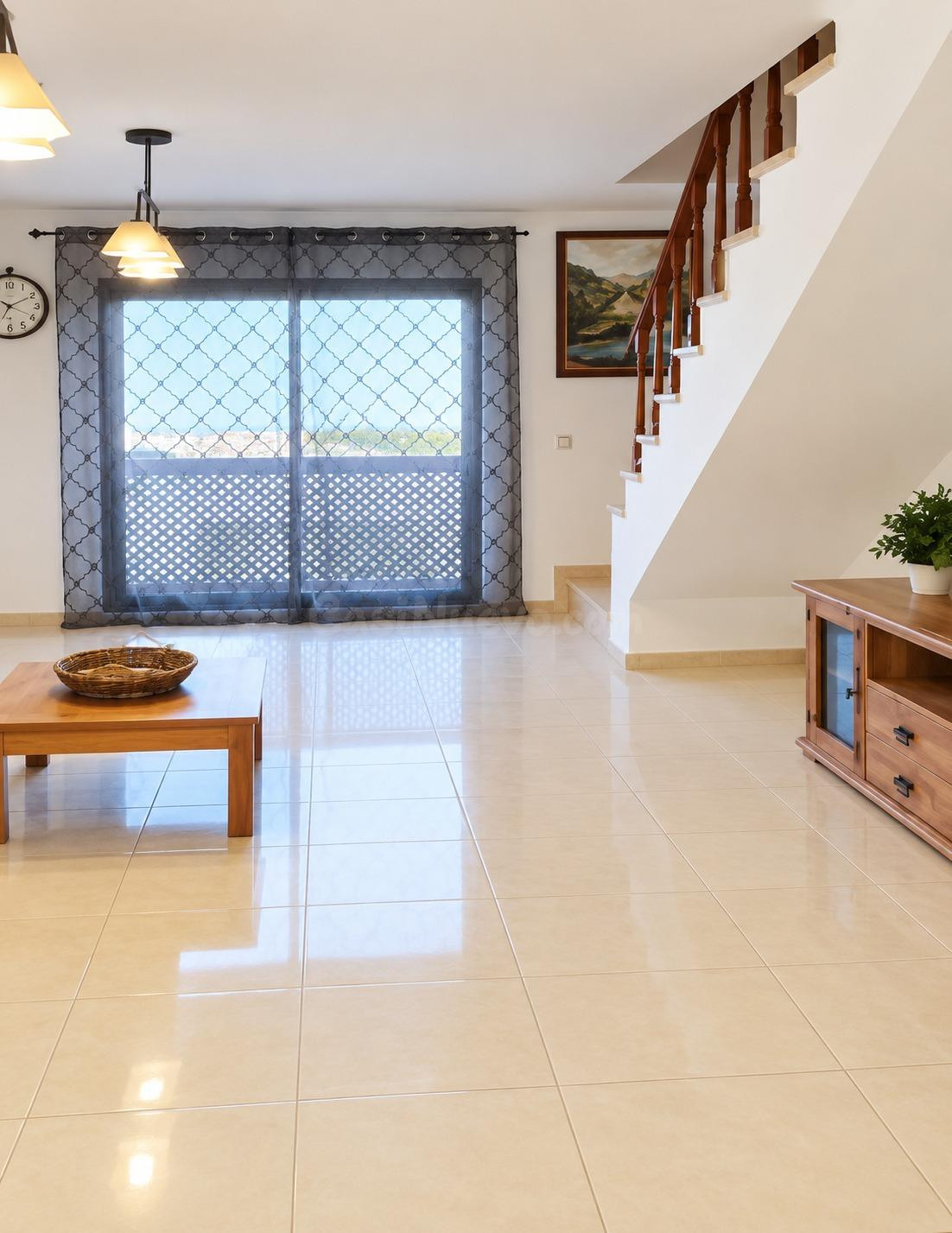 GUARGACHO- Tenerife Sur- ÁTICO dúplex - 2 habitaciones- 2 BAÑOS- balcón,  Entrada 40.000€ - hipoteca 680€/ mes