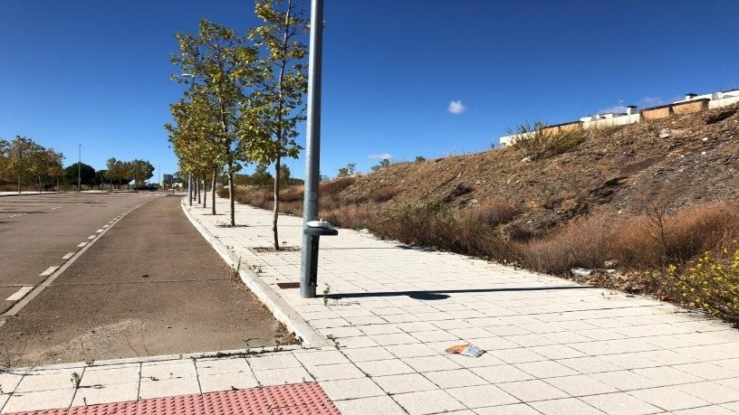 Urbis te ofrece un suelo urbano en zona La Plata-Huerta Otea - foto 5