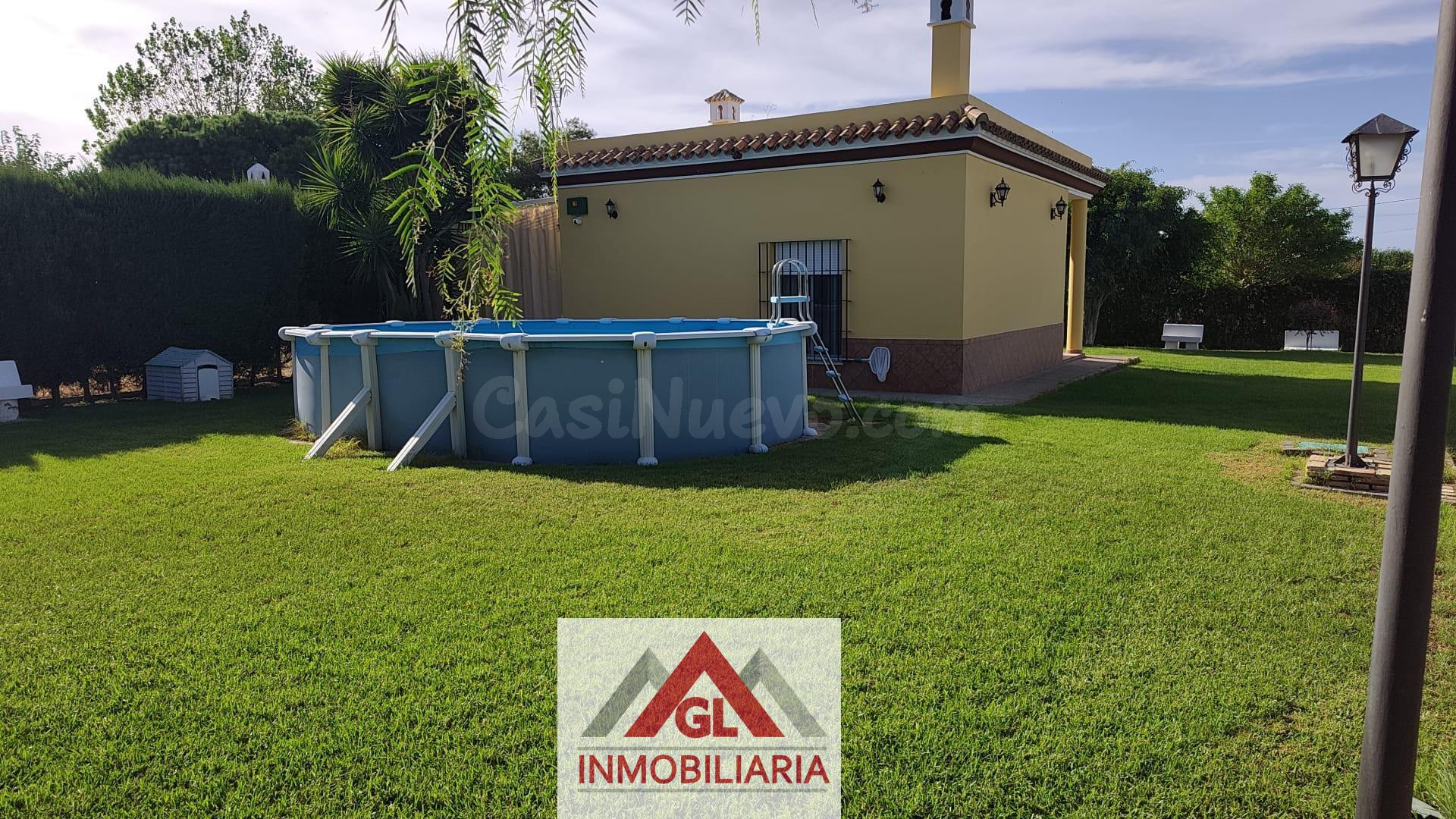 AMPLIA PARCELA RÚSTICA CON CASITA Y ZONA DE HUERTO!!
