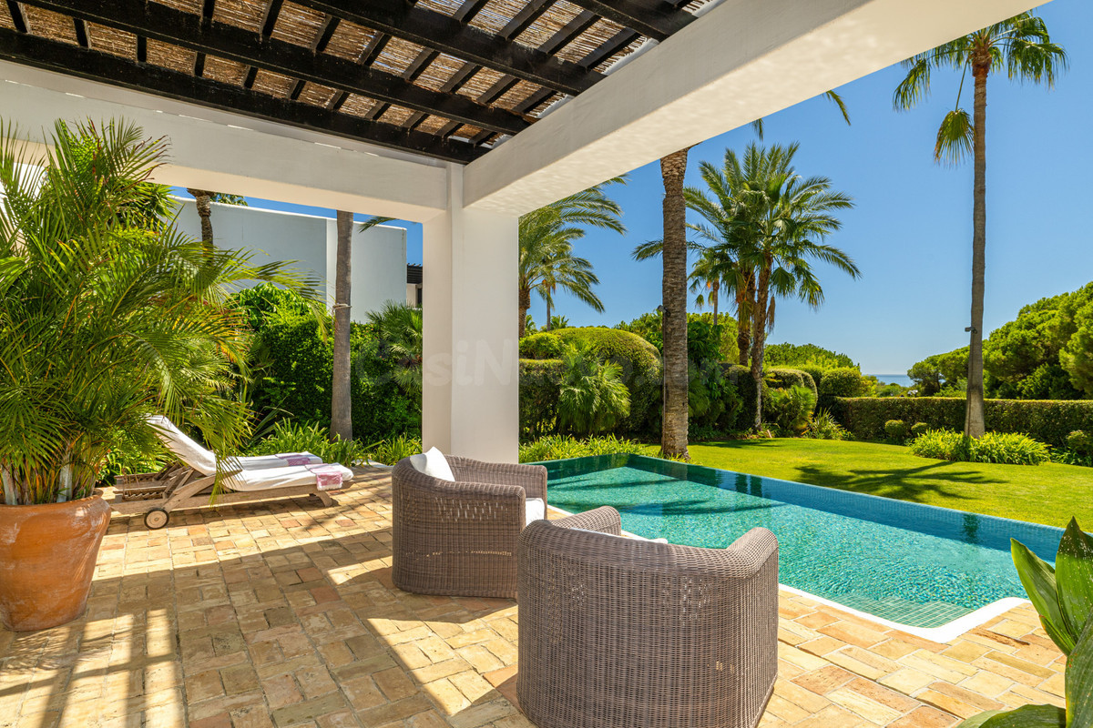 Chalet 4 habitaciones 615m² en venta - Costa Del Sol
