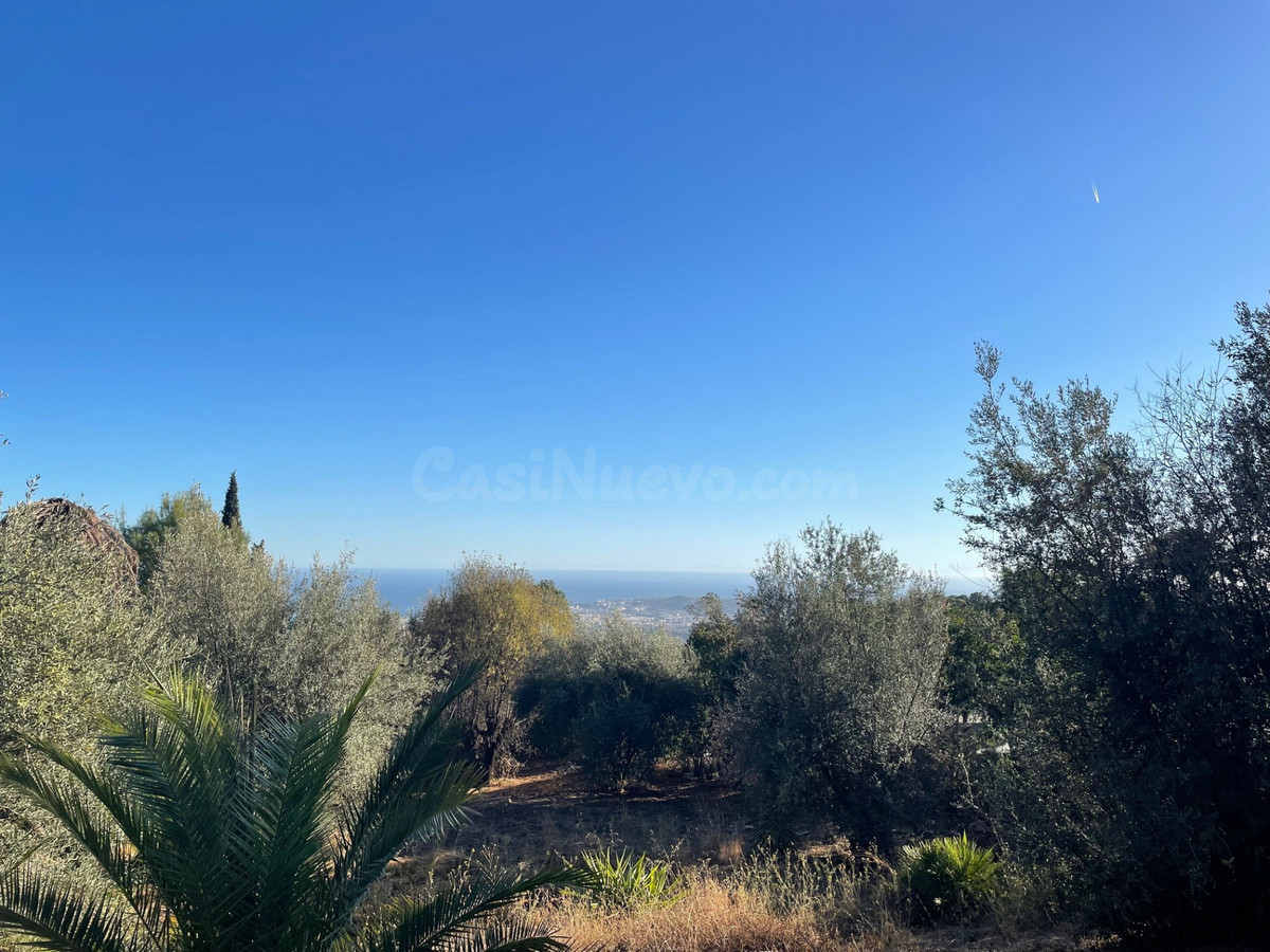 Parcela con vistas al mar en Mijas Pueblo - Costa del Sol