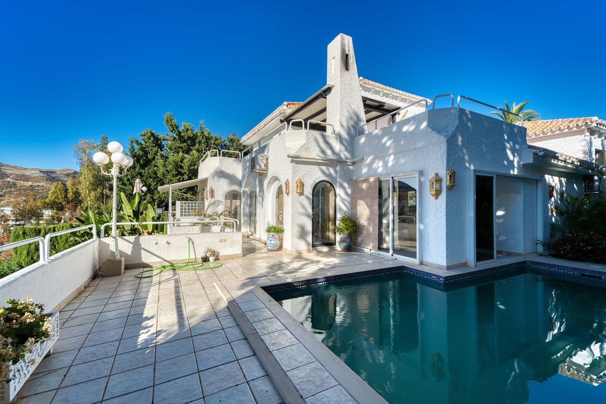 Chalet 4 habitaciones 448m² en venta - Marbella